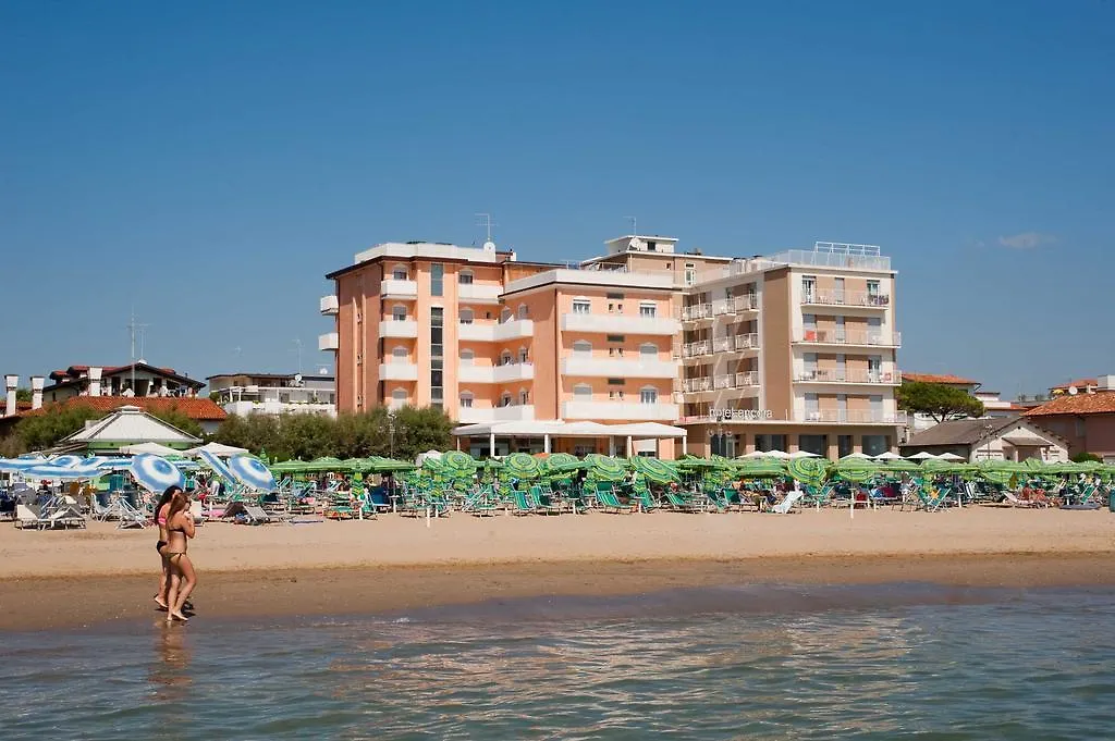 Hotel Corallo Lido di Jesolo 3*,
